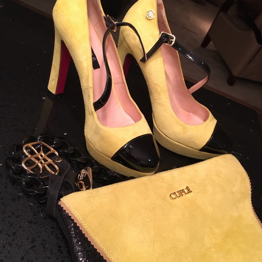 Shoes - Picture 2 of 4
